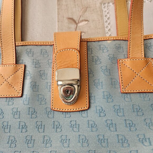 Vintage Light Blue Dooney and Bourke Shoulder/Tote Bag - Picture 3 of 14